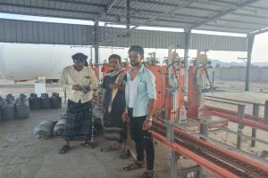 بتوجيهات من المدير العام...نزول لجنة الى محطة الوضيع للغاز المنزلي