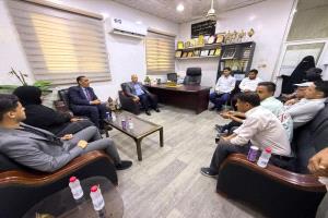 وزير التربية والتعليم يبحث مع عمادة كلية اللغات بجامعة عدن سبل تعزيز الشراكة الأكاديمية