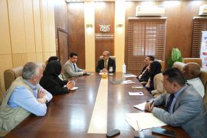 وزير الصحة يناقش مع فريق مكتب الأمم المتحدة لمشاريع الخدمات اليونبس عدد من التدخلات الصحية