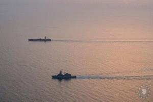 "أسبيدس" تعلن نجاح فرقاطتها الإيطالية في تأمين عبور سفن تجارية بالبحر الأحمر