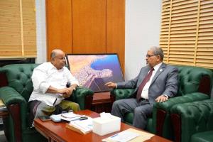 الخنبشي يطلع على أوضاع جامعة حضرموت وجهود تطوير العملية التعليمية