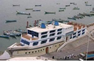 المحكمة التجارية الابتدائية م/المكلا تقضي بفسخ اتفاقية تأجير" كورنيش المكلا القديمة" وإلزام المستأجر بتسليم العين المؤجرة مع سداد الإيجارات المتأخرة