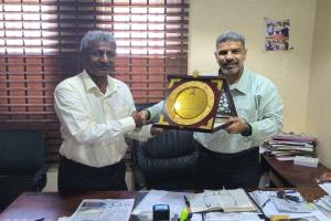 فرع اتحاد الشطرنج بعدن يتسلم "درع الفرع النموذجي" لعام 2025