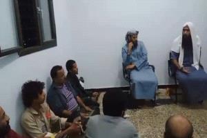 مدير الوعظ والإشاد بالتوجيه المعنوي في أمن لحج يتفقد نزلاء سجن شرطة المسيمير ويشيد بالخدمات المقدمة لهم