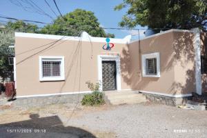 إذاعة المكلا تُعزز بثها محلياً وتطلق تطبيقاً عالمياً لمستمعيها