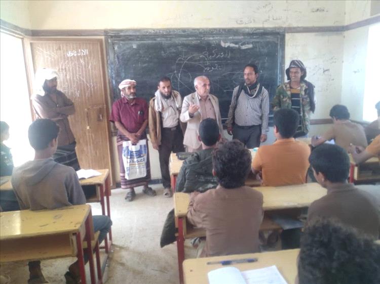 مدير التربية بلودر يتفقد التعليم الأساسي والثانوي بقرية الخديرة 