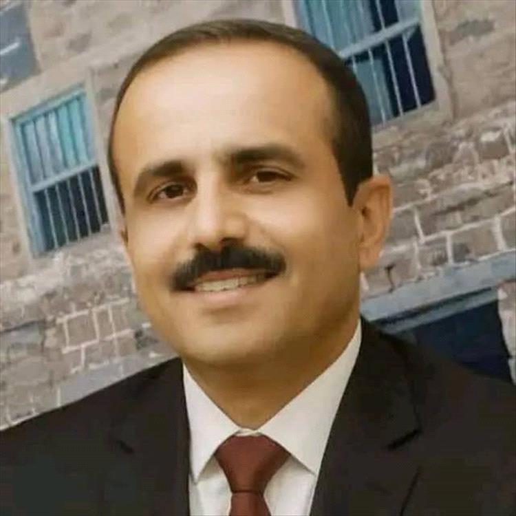 الإعلامي علي ناصر فلاحة يُدين بشدة اقتحام مقر صحيفة "عدن الغد" ويصفه بالعمل الجبان 