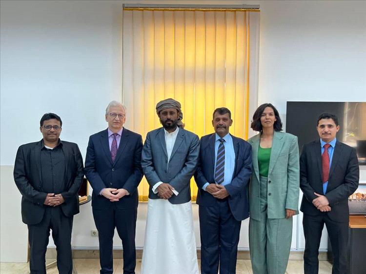 الشيخ بن حبريش يبحث مع السفير الألماني التجربة الاتحادية ودعم الاستقرار