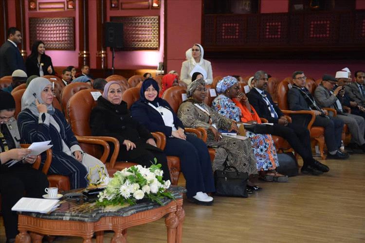 بمشاركة رئيسة اللجنة الوطنية للمرأة.. مؤتمر القاهرة الدولي يختتم أعماله بميثاق شامل لتعزيز حقوق المرأة
