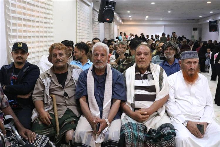 أسر شهداء وجرحى عدن تطالب التحالف انصافها وتحقيق المساواة