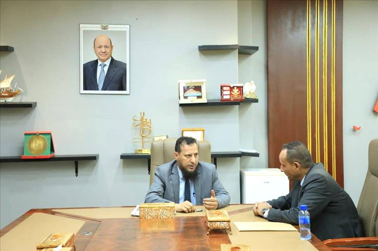 محافظ عدن يؤكد دعم السلطة المحلية للتعليم المهني والتأهيل الأكاديمي