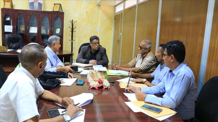 برئاسة الشاذلي وسالم... لقاء بعدن يناقش إستكمال الترتيبات النهائية لانطلاق الحملة الشاملة للنظافة