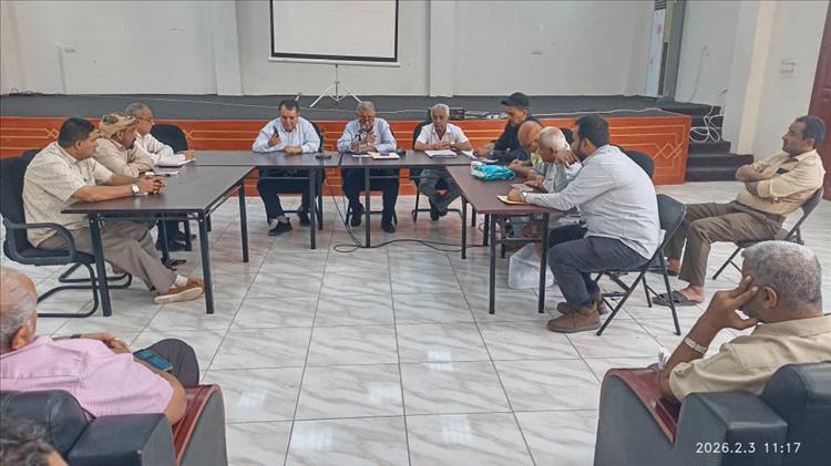 المدير العام التنفيذي لصندوق النظافة يترأس اجتماعاً لمناقشة خطة شهر رمضان