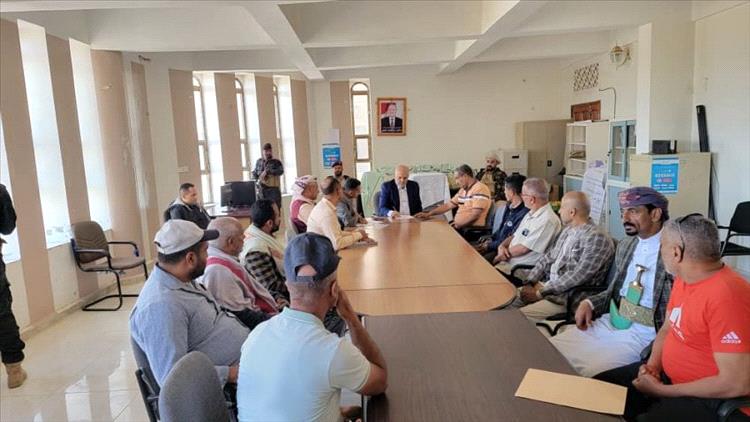 محافظ تعز يعتمد وحدات الجوار لمدينة التربة ويوجه بحصر أراضي الدولة