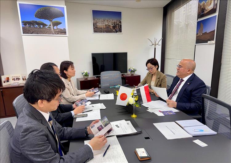 السفير السنيني يجري مباحثات مع الوكالة اليابانية للتعاون الدولي 