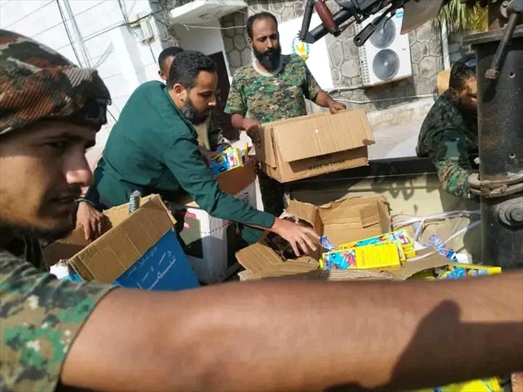 أمن عدن: تنفيذ حملات أمنية لضبط الألعاب النارية ومكافحة التسول والباعة المتجولين
