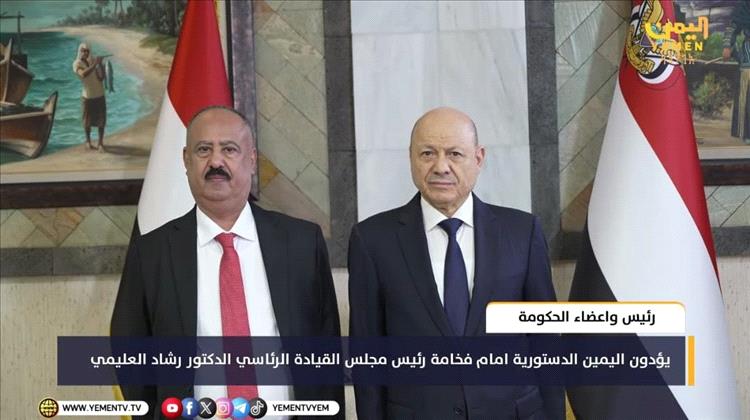 الكابتن ناصر يهنئ معالي وزير النقل لنيلة ثقة القيادة السياسية