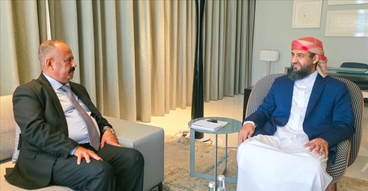 المحرّمي يبحث مع وزير النقل سبل تطوير البنية التحتية للموانئ والمطارات