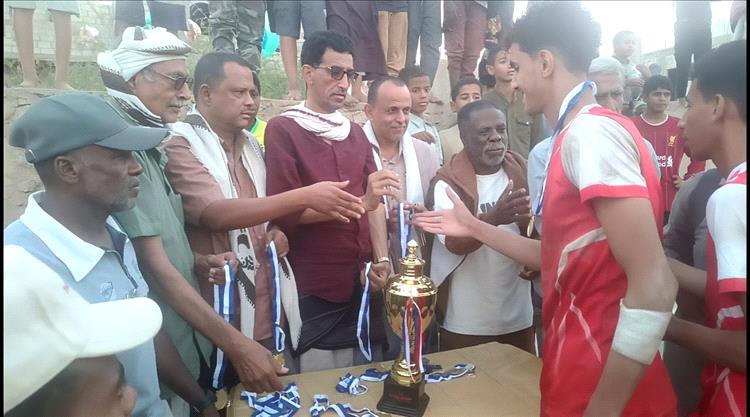 نأشئو صبر يتوَّجون أبطالاً لدوري الفرق الشعبية بمديريتي الحوطة وتبن