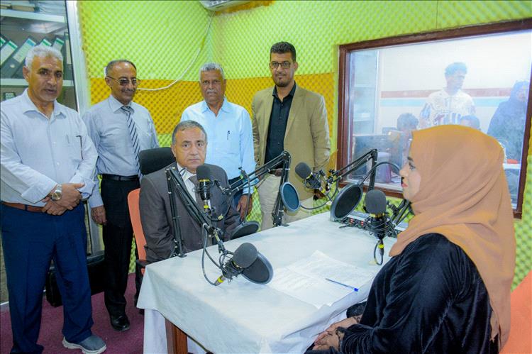 كأول إذاعة تعليمية أكاديمية في الوطن.. جامعة عدن تدشن البث المباشر لإذاعة «صوت الجامعة»