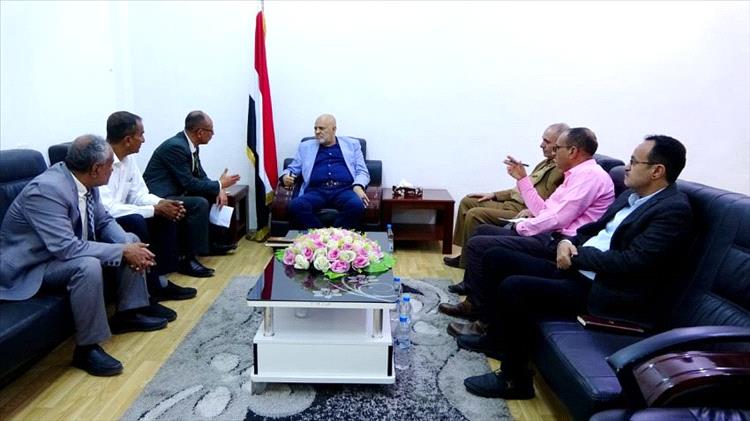 محافظ تعز ويوجّه بتوفير مقر لفرع نقابة الصحفيين اليمنيين بالمحافظة