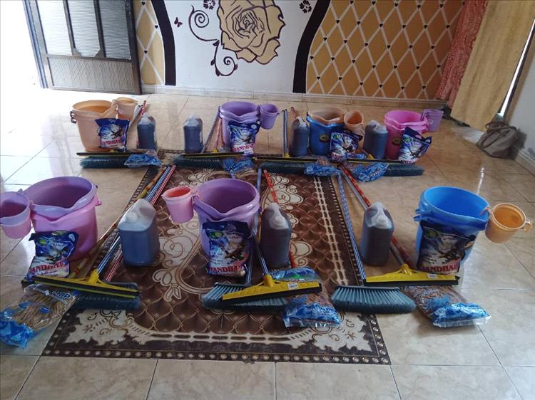 توزيع أدوات نظافة لعدد من مساجد الكود والنش بدعم من مؤسسة إثراء للتنمية