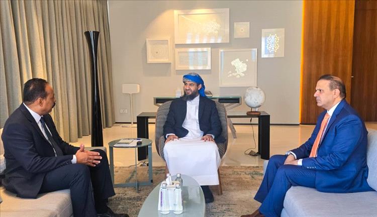 المحرّمي يلتقي وزير الأشغال العامة ويؤكد على أولوية تطوير شبكة الطرق والبنية التحتية 