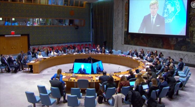 المبعوث الدولي يطالب بعملية سياسية شاملة لا تستثني أحداً وتفصل المسارات الاقتصادية عن العسكرية.