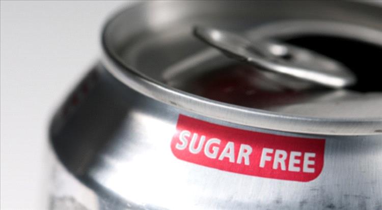 تحذير طبي: بدائل السكر تحت المجهر بعد ربطها بمخاطر محتملة على الدماغ
