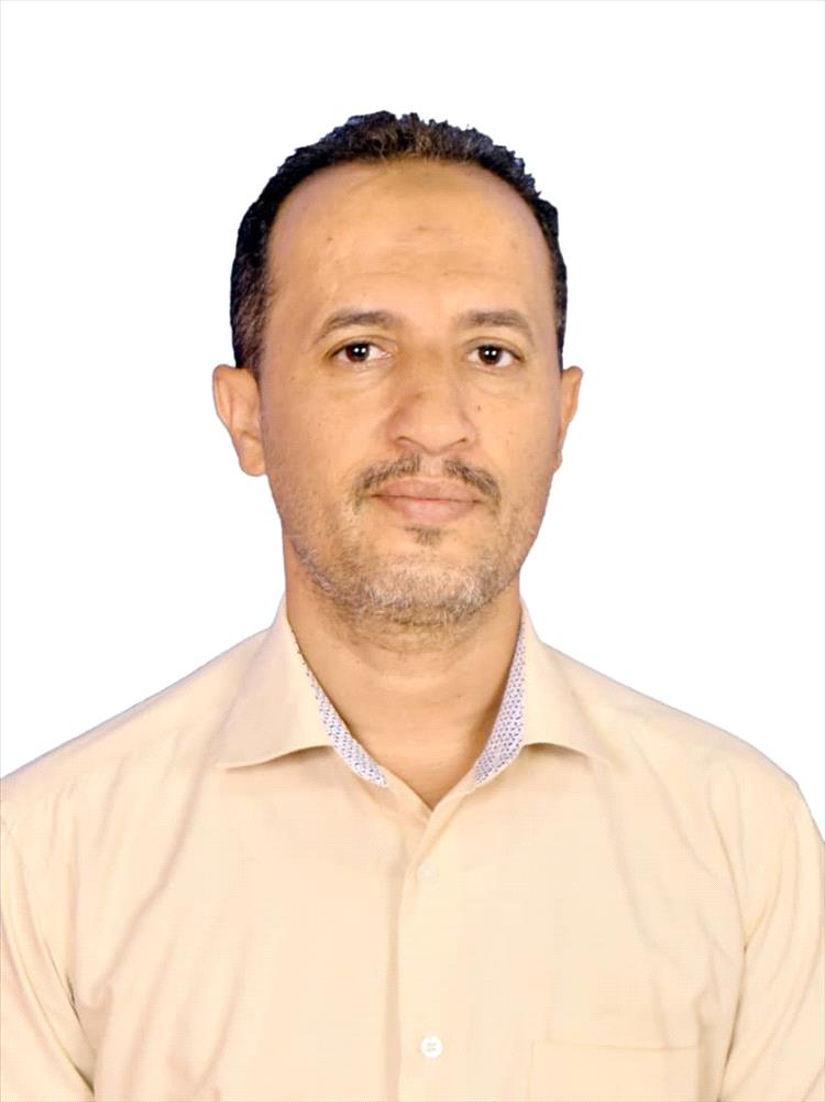 مناقشة أطروحة دكتوراه حول "إستراتيجية مقترحة لتطوير أداء جامعة العلوم والتكنولوجيا في ضوء تطبيقات الذكاء الاصطناعي" بجامعة تعز