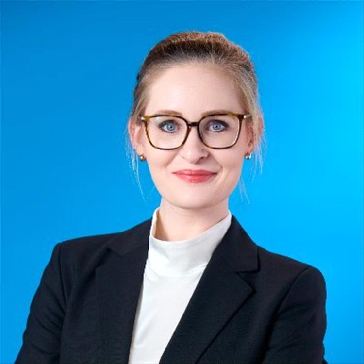 أنيكا كلاسن: ألمانيا ماضية في دعم اليمن… والحوار الوطني مفتاح الاستقرار القادم