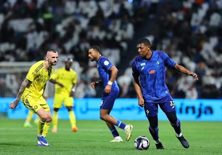 النصر يتغلب على الفتح بثنائية في الدوري السعودي 