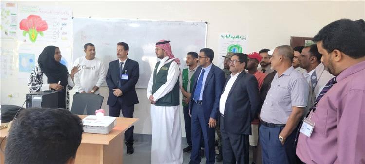 استئناف العملية التعليمية في معهد أرخبيل سقطرى الفني 