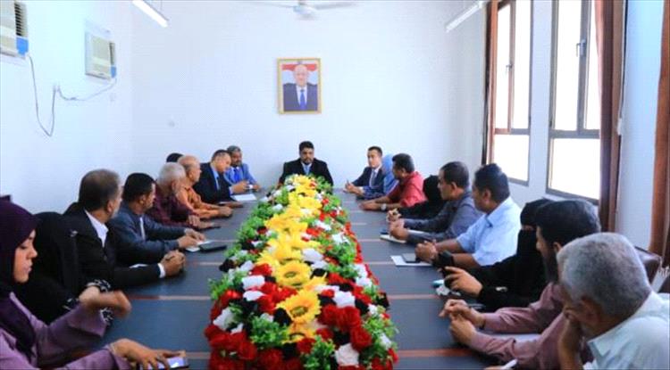 وزير التعليم الفني يناقش تطوير الأداء المؤسسي في عدن