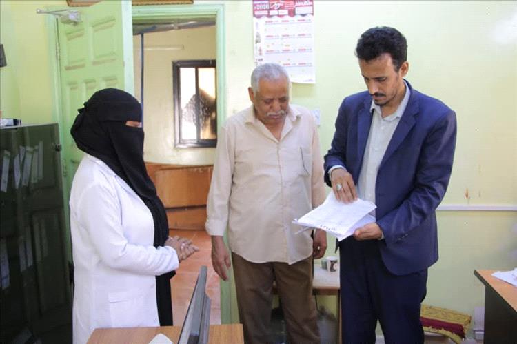 الوكيل الجيلاني يتفقد الانضباط الوظيفي في عدد من المرافق الحكومية في أول أيام رمضان