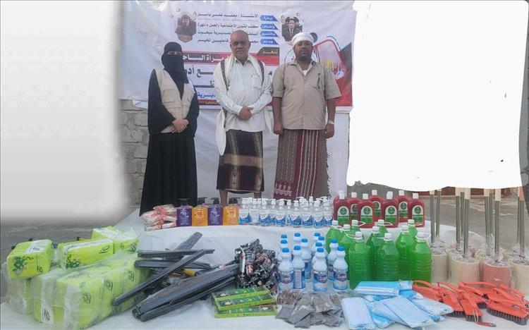 جمعية المرأة الساحلية بسيحوت تدشن مشروع توزيع أدوات ومعدات تنظيف لعدد من مساجد المديرية