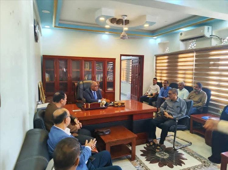 وزير التربية والتعليم يتفقد سير العمل بديوان الوزارة بمدينة الشعب ويؤكد دعم العملية التعليمية