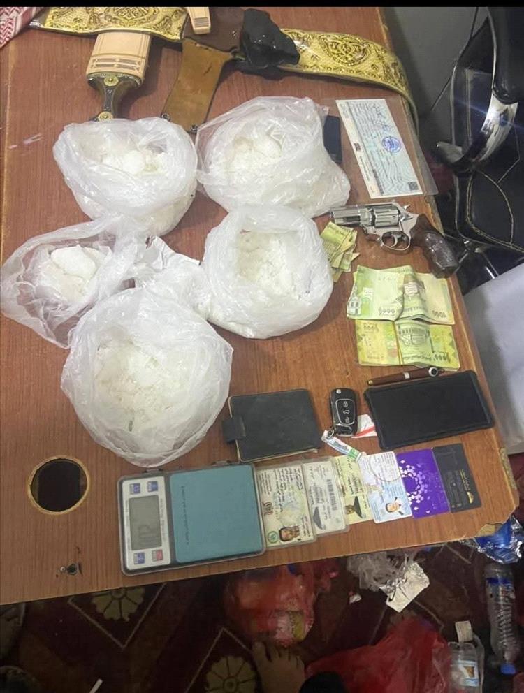 قوات درع_الوطن بمديرية شحن  تضبط كميات من مخدر الشبو وتلقي القبض على أحد المروجين