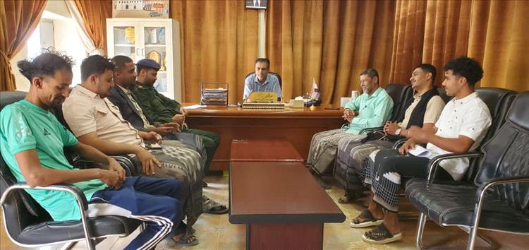 اللجنة الشبابية بالقطن تضع “أطول سفرة إفطار صائم” على طاولة السلطة المحلية بالمديرية