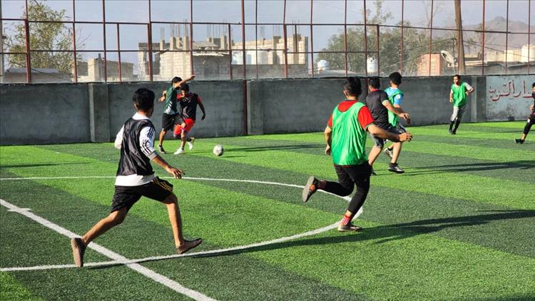 تواصل البطولة الكروية الأولى لأطباء الأسنان بتعز 