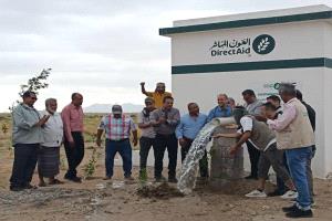 وكيل أول محافظة عدن ومدير مؤسسة المياه يدشنان الضخ التجريبي لستة آبار ارتوازية في بئر أحمد