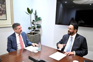 العرادة خلال لقائه السفير الأمريكي يدعو المجتمع الدولي الى مساندة الحكومة والشعب اليمني