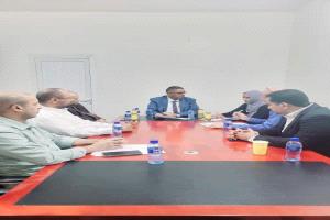 قيادة مؤسسة مطابع الكتاب المدرسي تبحث مع وزارة التخطيط مناقصة توريد ورق طباعي بتمويل كويتي