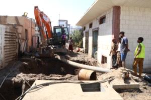 السلطة المحلية في المنصورة: نتابع عن كثب إصلاح خط الضخ الرئيسي للصرف الصحي