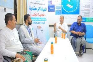 الوكيل هشام السعيدي يفتتح العيادة الرمضانية المجانية الاولى بمنطقة العقاد مديرية القطن