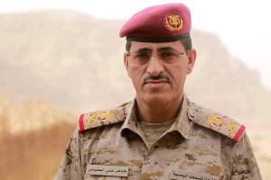 نائب رئيس هيئة الأركان العامة اللواء البصر يهنئ اللواء طاهر العقيلي بثقة تعيينه وزيراً للدفاع