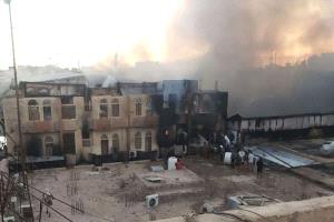 الكشف عن حصيلة ضحايا حريق مركز تجاري في مأرب