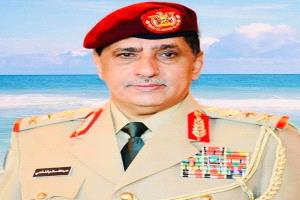 قائد القوات البحرية والدفاع الساحلي يدين اقتحام وتخريب مقر صحيفة «عدن الغد» بالعاصمة عدن