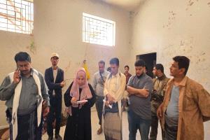 اللجنة الوطنية للتحقيق تعاين سجن البحث الجنائي ومراكز الاحتجاز في عدد من المعسكرات بشبوة