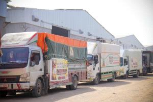 تدشين توزيع 2162 سلة غذائية في خنفر بأبين يستهدف أكثر من 13 ألف مستفيد